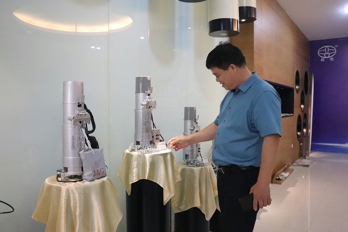 巨光卷簾門(mén)電機(jī)